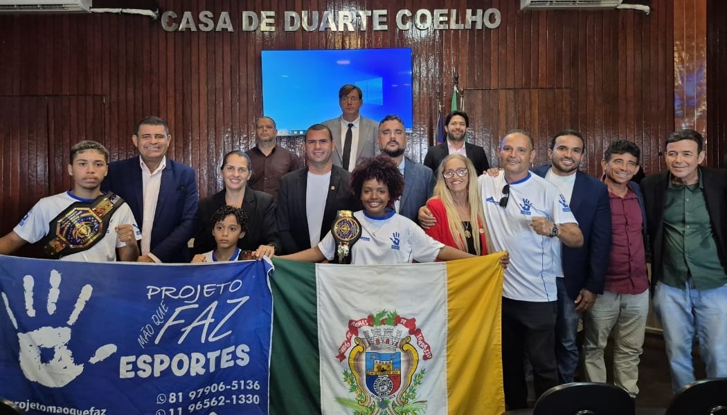 Orgulho de Igarassu: Câmara homenageia campeã de boxe e projeto social